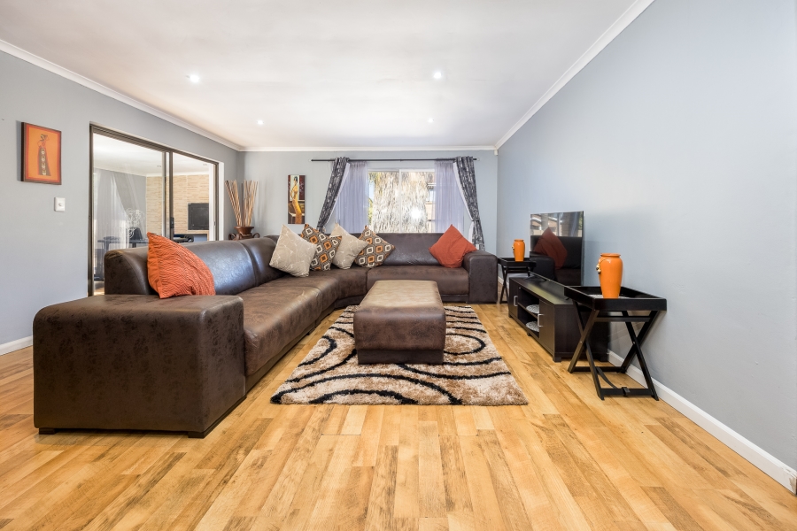 4 Bedroom Property for Sale in Protea Heights Western Cape